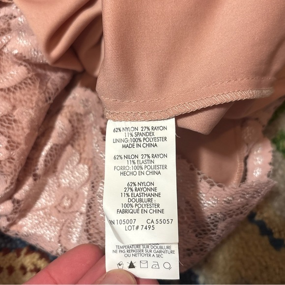 Marina Blush Pink Lace Sheath Dress Size 4 Cocktail Wedding Guest- knee length - Picture 3 of 5